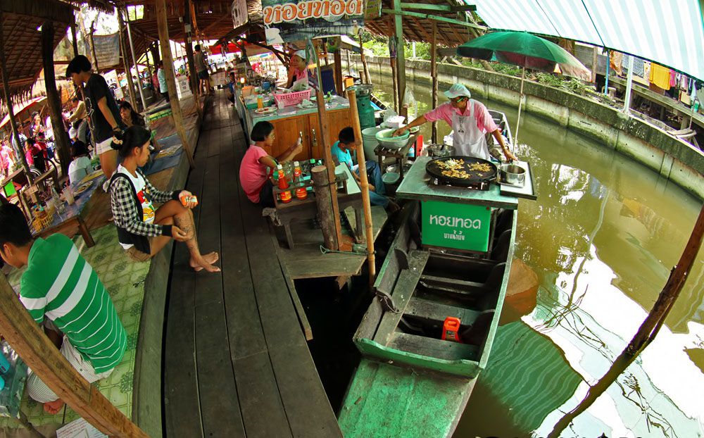 Chợ nổi Bang Nam Pheung