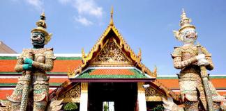 Đền Phật Ngọc Wat Pra Keaw ở Bangkok