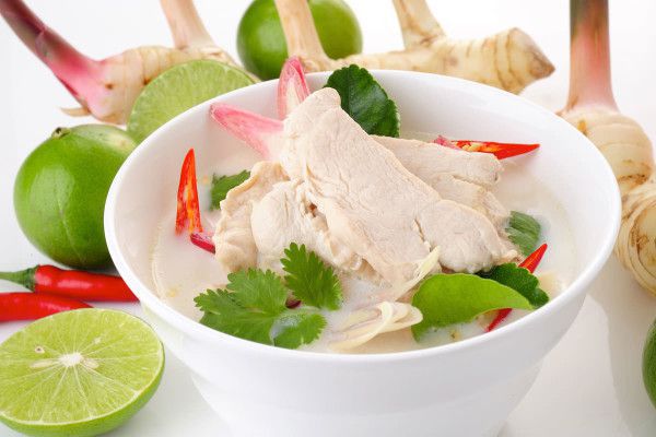Tom Kha Gai (Gà nấu củ riềng)