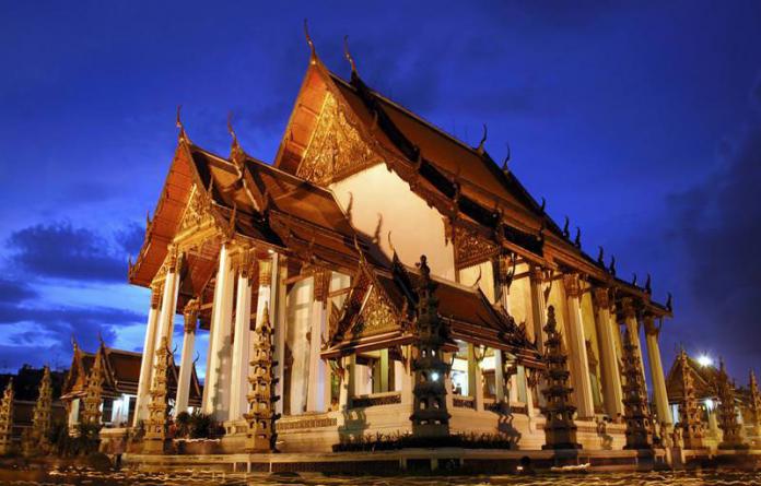 Chùa Wat Suthat Bangkok