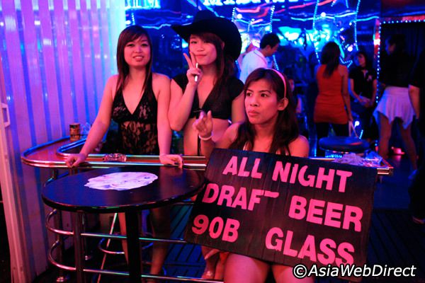 đi bar tại Thái Lan