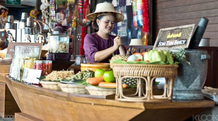 Buffet chợ nổi trên tầng 75 tại tháp Baiyoke Sky