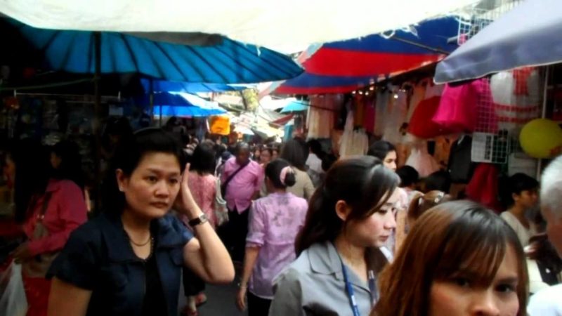 Chợ Lalai Sap (Ảnh chụp từ video Youtube)