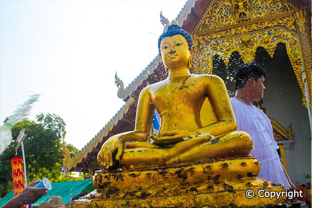 Lễ hội té nước Songkra ở Chiangmai - Ảnh 4