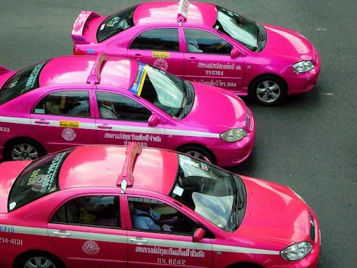Taxi hồng Bangkok